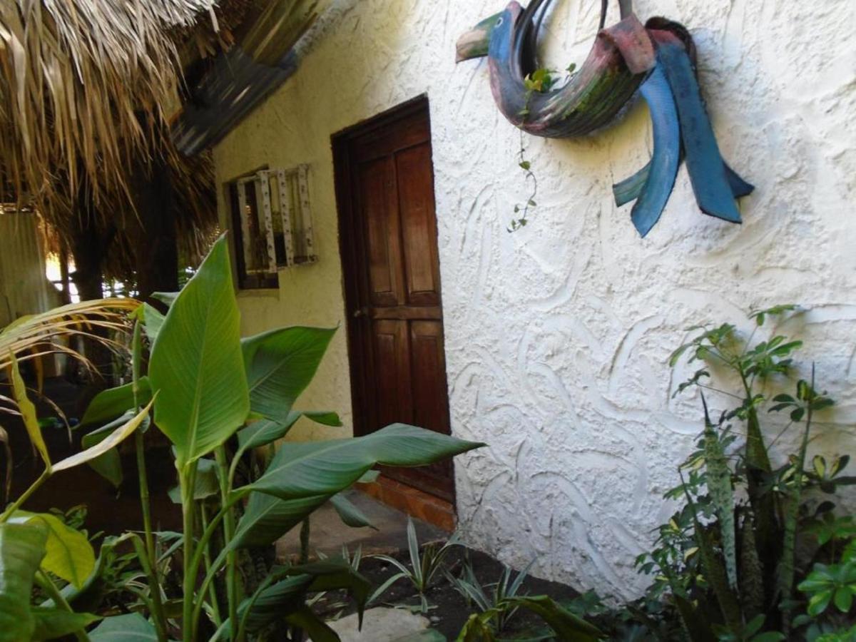 Marbella Eco Lodge Monterrico Luaran gambar